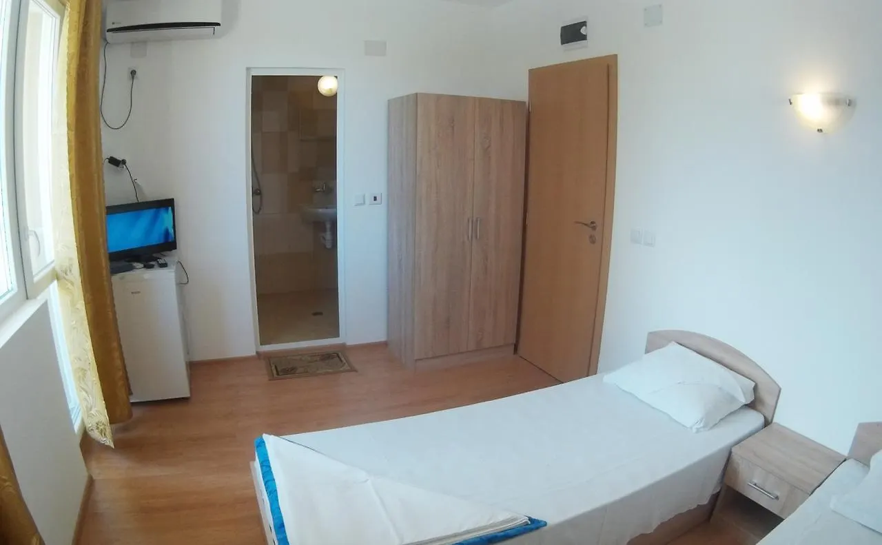 Hotel Aia Kavatsi Созополь 2*,